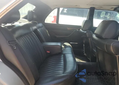 1986 Mercedes-Benz 420 Sel из США, поврежденный, VIN WDBCA35D2GA246302